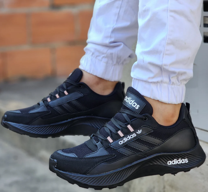 ADIDAS DURAMO + MEDIAS la fabrica shoes