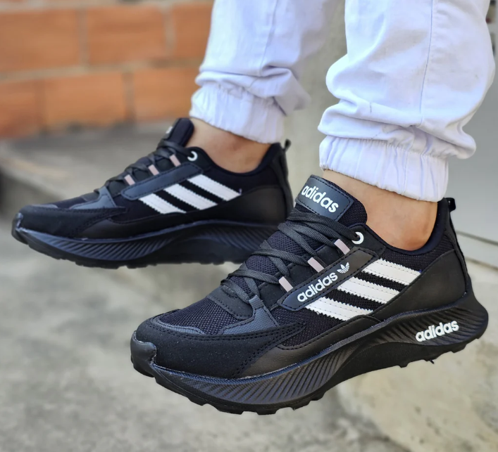 ADIDAS DURAMO + MEDIAS la fabrica shoes