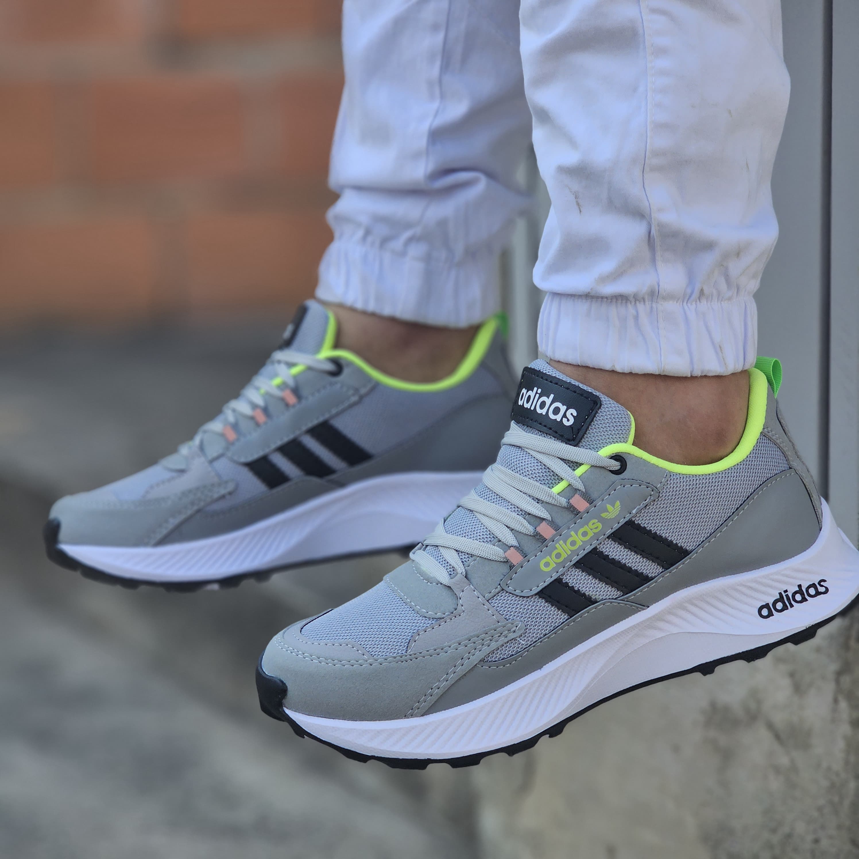 ADIDAS DURAMO + MEDIAS la fabrica shoes