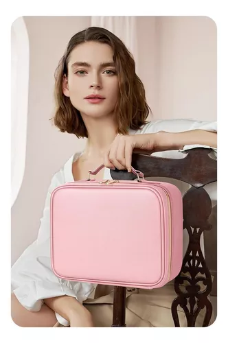 Compre 1 LAVADORA DE CEPILLOS y gana BOLSA DE MAQUILAJE + 1 RIZADOR Fantástico La Yupi!